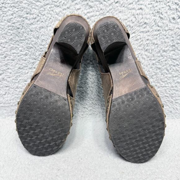 Dansko Ryder Womens Size 9.5-10 Heeled Clogs Brown Distressed Leather Studded - Picture 7 of 9